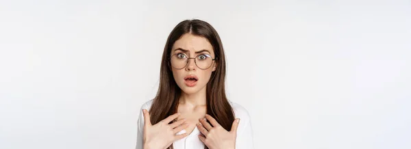 Close Shocked Insulted Woman Glasses Looking Hurt Confused Standing White — Stockfoto