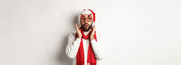 Рождество Новый Год Концепция Празднования Мужчина Очках Вечеринок Шляпе Санты — стоковое фото