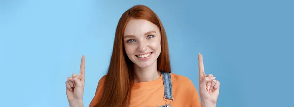 Waist Charismatic Good Looking European Redhead Woman Smiling Sincere Gladly — Stock Photo, Image