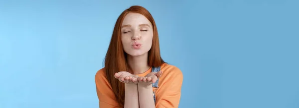 Lifestyle Passionate Dreamy Pretty Redhead Girl Sending Air Kisses Camera — Stock Photo, Image