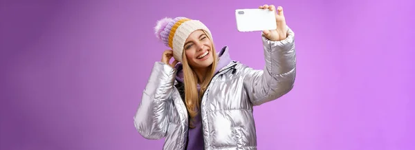 Fröhlich Unbeschwert Charmante Blonde Mädchen Spaß Haben Wollen Bilder Aus — Stockfoto