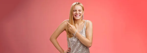 Unbekümmert Fröhlich Blond Attraktive Frau Hat Spaß Scherzen Lachen Urkomische — Stockfoto