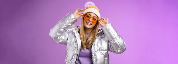 Lebensstil Stilvolle Freche Kühne Blonde Europäische Mädchen Cool Handeln Tragen — Stockfoto