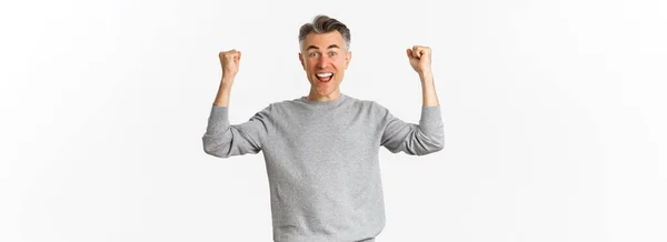 Portré Izgatott Boldog Középkorú Férfi Ünnepli Győzelem Vagy Siker Felemeli — Stock Fotó