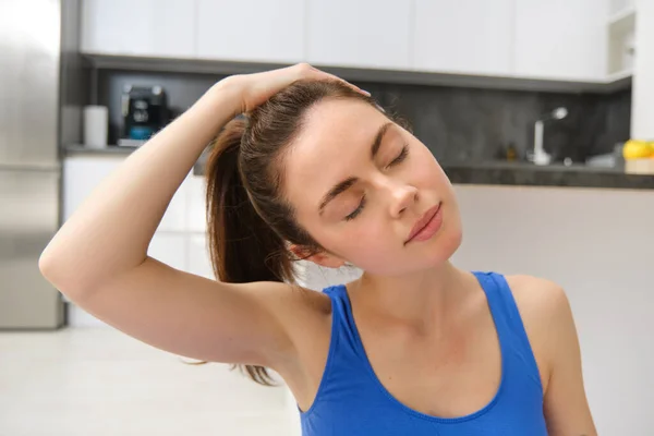 Portrait Woman Workout Home Does Training Exercises Stretches Her Neck — Stock Photo, Image