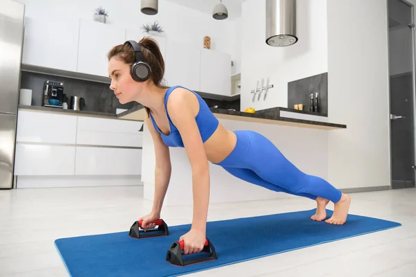 Portrait Woman Wireless Headphones Doing Workout Home Standing Plank Sports — Stock Photo, Image