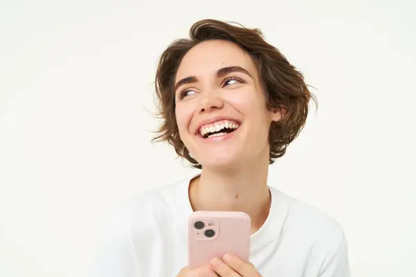 Portrait Young Woman Standing Pink Mobile Phone Using Smartphone App — Stock Photo, Image