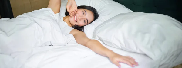 Romantic Asian Girl Waking Cozy Bedroom Lying Bed White Sheets — Stock Photo, Image