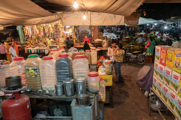 stock image Jodhpur, Rajasthan, India - 18.10.2019 : Indian masala being sold, spice mixture that has been ground into a powder or paste used for cooking Indian food, or a flavored dish. Clock tower market.