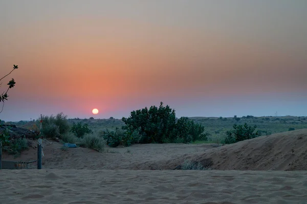 Солнце Восходит Горизонте Пустыни Тар Раджастан Индия Туристы Всей Индии — стоковое фото