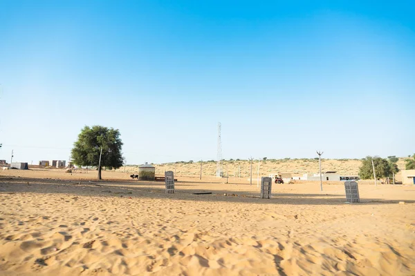 Ranautar Remota Aldeia Deserta Dentro Deserto Horizonte Distante Verão Quente — Fotografia de Stock