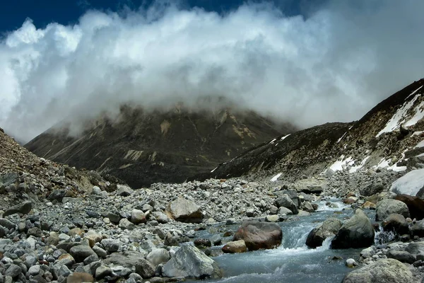 stock image Ice cold Lachung river flowing out of glacier at Yumesamdong, Zero point, Sikkim, India. Altitude of 15,300 feet, last outpost of civilization and there is no road ahead. India China border,Himalayas.