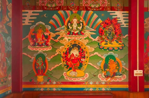 Sikkim Indie Března 2004 Barevné Buddhistické Nástěnné Malby Grafické Dílo — Stock fotografie