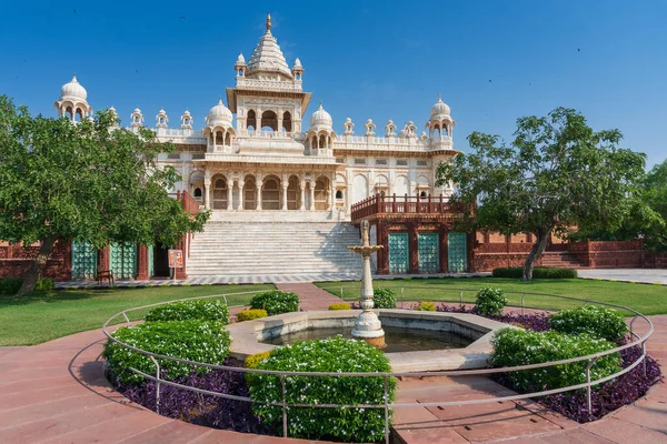 Schöne Ansicht Von Jaswant Thada Kenotaph Mit Verzierten Gartenbrunnen Jodhpur — Stockfoto