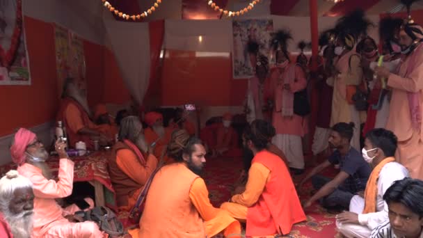 Haridwar Uttarakhand India April 2021 Hindoe Sadhus Zingt Religieuze Liederen — Stockvideo