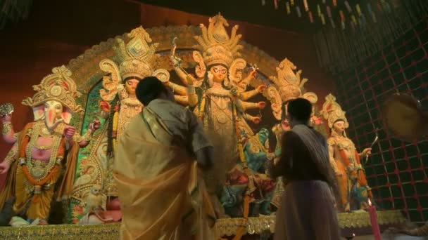 Howrah West Bengalen India Oktober 2022 Hindoeïstische Priesters Aanbidden Godin — Stockvideo