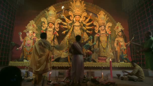 하우라 웨스트벵골 2022년 10월 힌두교 사제들은 Durga를 숭배합니다 Ashtami Puja — 비디오