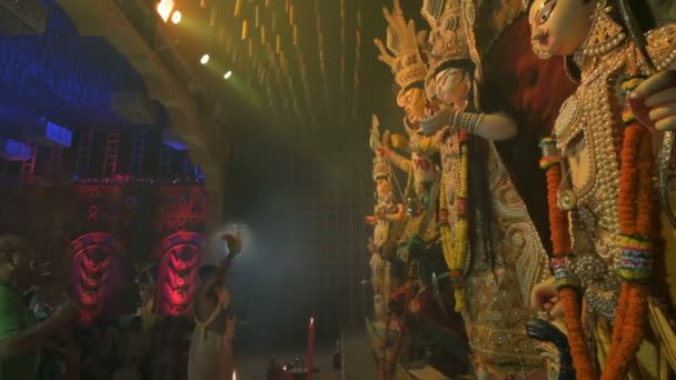 Howrah Bengala Ocidental Índia Outubro 2022 Sacerdotes Hindus Mostrando Deusa — Vídeo de Stock