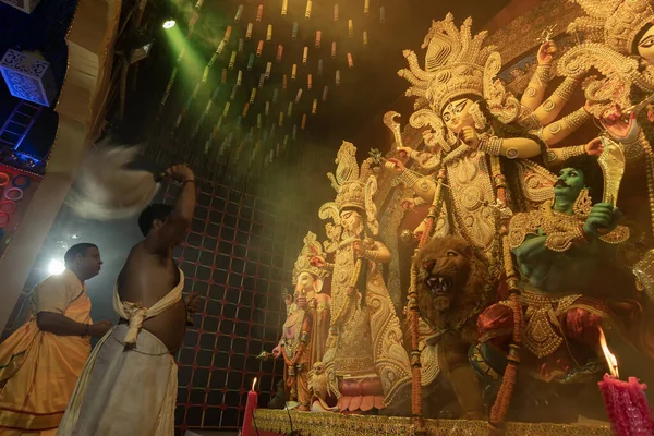 Howrah Westbengalen Indien Oktober 2022 Hindu Priester Verehrt Göttin Durga — Stockfoto