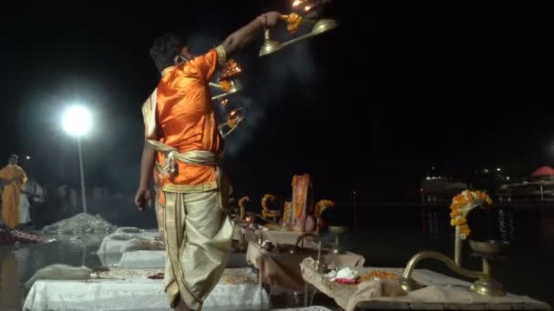 Tribeni Ghat Rishikesh Uttarakhand India Října 2018 Slavná Ganga Aaarti — Stock video