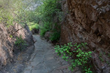 Hathi nahar, Fil deresi veya Rainwater deresi yağmur suyunu Ranisar ve Mehrangarh Kalesi 'nin Padasar göllerine, Rao Jodha Çöl Rock Parkı, Jodhpur, Rajasthan, Hindistan.