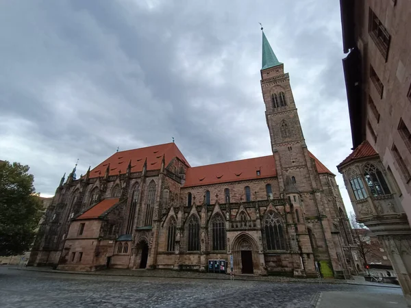 Nuremberg Allemagne Novembre 2022 Les Deux Tours Gigantesques Église Sebald — Photo