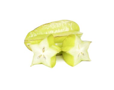 Taze sarı karambola (yıldız meyvesi), beyaz bir zemin üzerinde izole edilmiş yıldız şeklini ve tohumlarını açıkça göstererek çapraz kesim yapar. Parlak, ayrıntılı fotoğraf mutfak, egzotik, meyve ve botanik temalar için mükemmel. Doğallığı, egzotik çekiciliği vurguluyor.