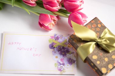 Anneler Günün kutlu olsun.