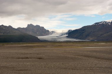 İzlanda 'ya git. İzlanda 'nın karayolu ve...