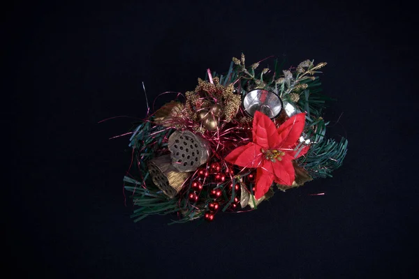 キャンドルのための赤い人工クリスマスの装飾デザイン — ストック写真