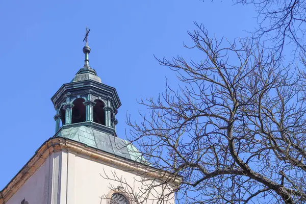 Sandomierz 'deki eski bir kilise. Polonya.