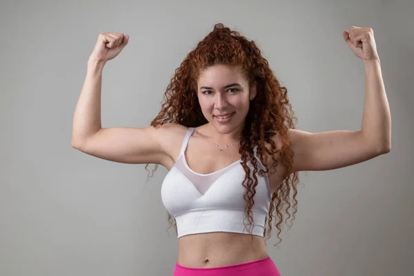 Healthy Muscular Young Woman Curly Hair Wears Sportswear Skirt Top — Stock Photo, Image