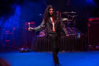 George Lynch ve Lynch Mob, Zümrüt Dağı 'ndaki tiyatroda canlı performans sergiliyorlar. Clemens Michigan, 1-28-2023