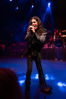 George Lynch ve Lynch Mob, Zümrüt Dağı 'ndaki tiyatroda canlı performans sergiliyorlar. Clemens Michigan, 1-28-2023