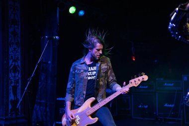 George Lynch ve Lynch Mob, Zümrüt Dağı 'ndaki tiyatroda canlı performans sergiliyorlar. Clemens Michigan, 1-28-2023