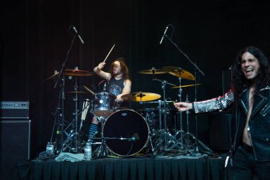 George Lynch ve Lynch Mob, Zümrüt Dağı 'ndaki tiyatroda canlı performans sergiliyorlar. Clemens Michigan, 1-28-2023