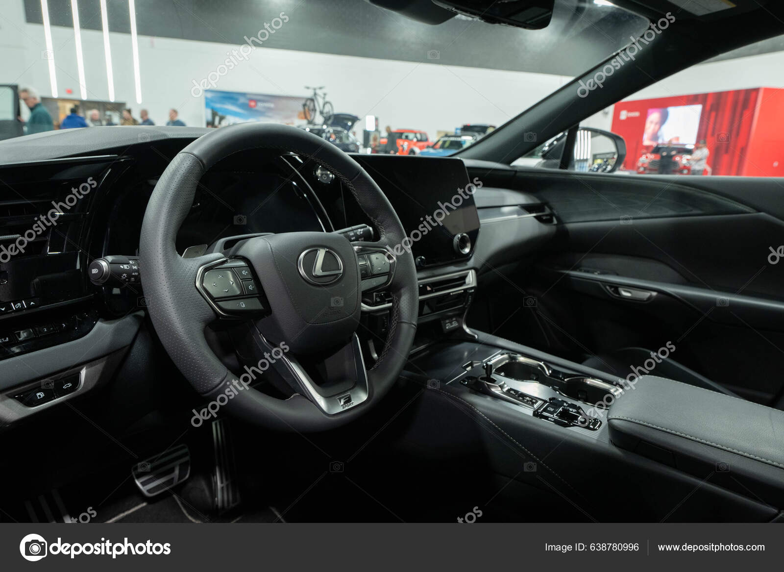 2023 Toledo Auto Show Glass City Center Toledo Ohio February Stock