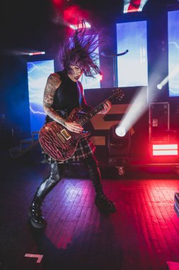 Skillet 22 Şubat 2023 'te Detroit, Michigan Fillmore' da bir Deadman 'ın Konuğu olarak canlı performans sergiliyor.