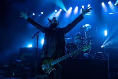 Skillet 22 Şubat 2023 'te Detroit, Michigan Fillmore' da bir Deadman 'ın Konuğu olarak canlı performans sergiliyor.