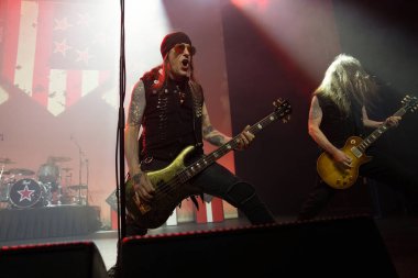 Skid Row, 15 Mart 2023 'te Detroit, Michigan' daki motor City Sound Board 'da Buck Cherry ve No Resolve ile performans sergiliyor.