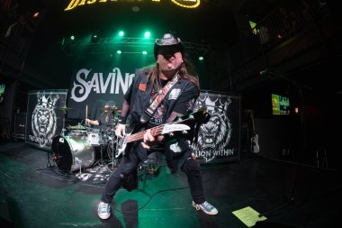 Lion Within, Wyandotte, Michigan 'da 142. Mıntıka' daki Saving Abel 'ın özel konuğu olarak 7-05-23' te sahne alıyor.