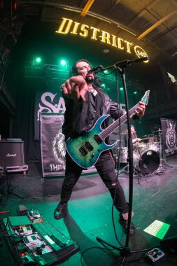 Lion Within, Wyandotte, Michigan 'da 142. Mıntıka' daki Saving Abel 'ın özel konuğu olarak 7-05-23' te sahne alıyor.