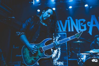 Lion Within, Wyandotte, Michigan 'da 142. Mıntıka' daki Saving Abel 'ın özel konuğu olarak 7-05-23' te sahne alıyor.