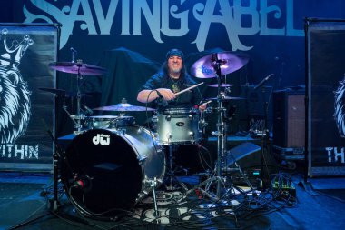 Lion Within, Wyandotte, Michigan 'da 142. Mıntıka' daki Saving Abel 'ın özel konuğu olarak 7-05-23' te sahne alıyor.