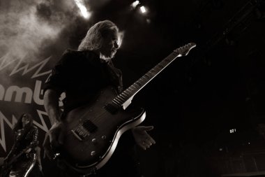 6 Ağustos 2023 'te Clarkston, Michigan' daki Pine Knob Music Theater 'da Mudvayne' e özel konuk olarak Kömür Odası sahne alacak.