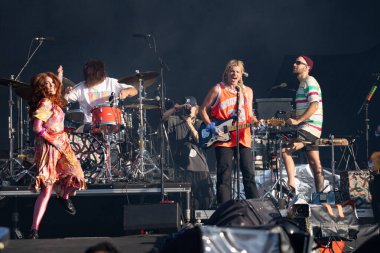 Grup aşkı 8-16-2023 tarihlerinde Detroit, Michigan 'daki P-NK için Comerica Park' ta özel konuk olarak sahne aldı.