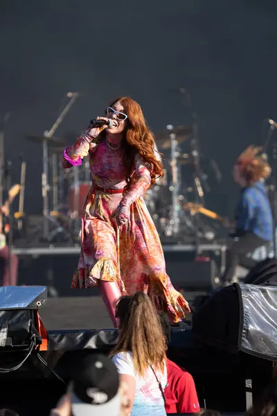 Grup aşkı 8-16-2023 tarihlerinde Detroit, Michigan 'daki P-NK için Comerica Park' ta özel konuk olarak sahne aldı.