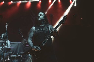 Maya Peçesi 05-16-2023 'te Royal Oak Music Theater' da Avatar 'ın konuğu olarak canlı performans sergiliyor.