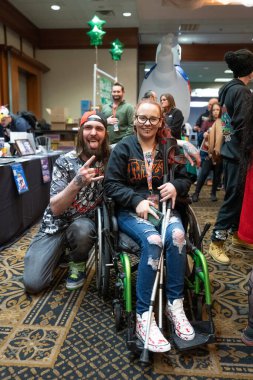 12 Nisan 2024 'te Livonia, Michigan' daki Burton Malikânesi 'nde Astronomi 7 Kongresi