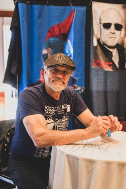 12 Nisan 2024 'te Livonia, Michigan' daki Burton Malikânesi 'nde Astronomi 7 Kongresi